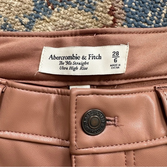 Abercrombie & Fitch Vegan Leather 90s Straight Pants 28 - Picture 4 of 4